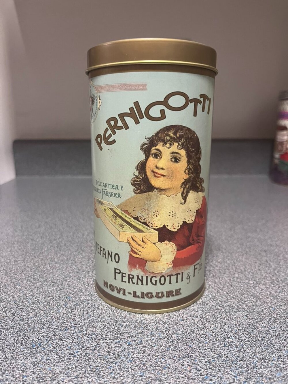 Vintage Pernigotti Novi Ligure Italy Candy Tin Collectible Girl